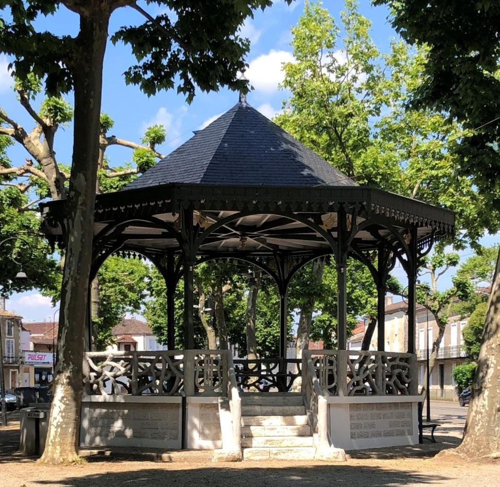 Lavardac - Maison De Village Gascogne Landes Екстер'єр фото